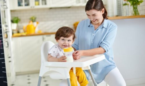 Okiem gastroenterologa: Mleko dla dziecka – jakie, kiedy i w jakich ilościach?